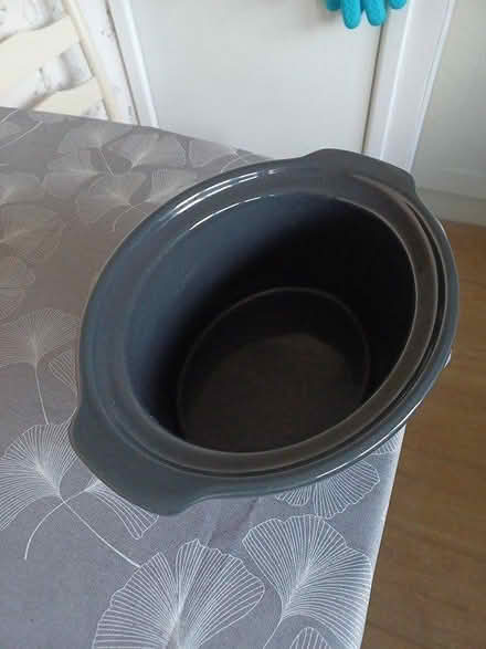 Photo of free Crockpot Dish (LL14) #2