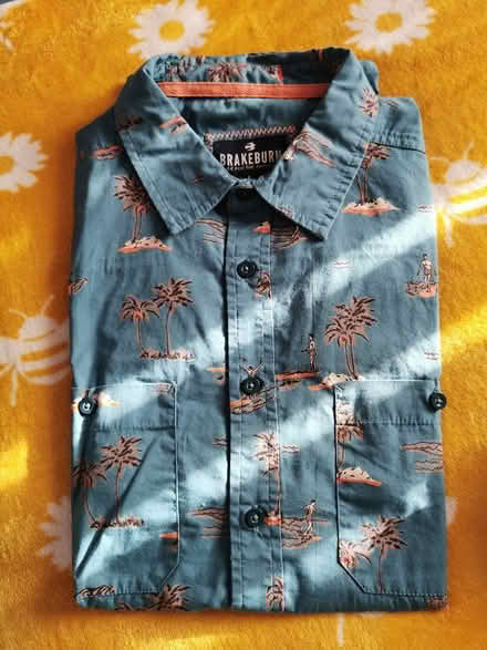 Photo of free Assorted tops mens (Haresfinch) #2