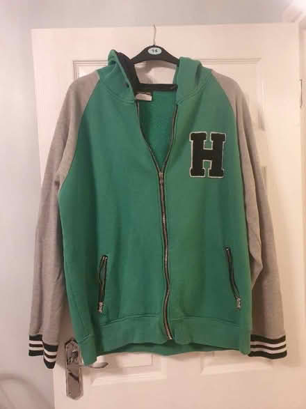 Photo of free 3XL Men's Hoodie (Becontree RM8) #2