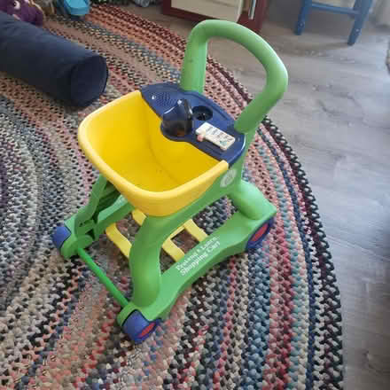 Photo of free Kids shopping cart (Howell) #1