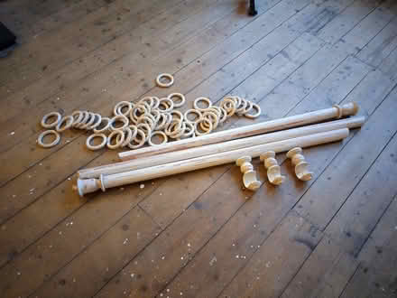 Photo of free Bay window curtain pole (Nooklands PR2) #2