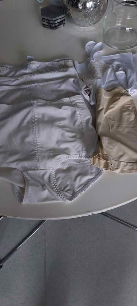 Photo of free Ladies shapewear pants (BT15) #2