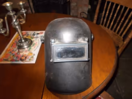 Photo of free Welder's Helmet (Hoscar L40) #2