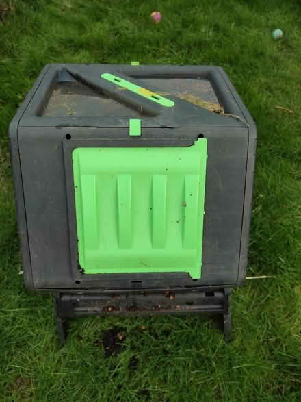 Photo of free Composter - needs repair (CT5) #3