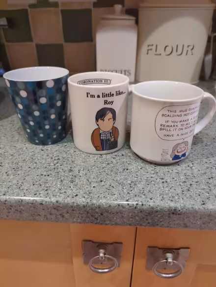 Photo of free 3x mugs (TF1) #1
