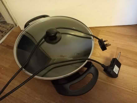 Photo of free Electric wok/pan/cooker (Lewisham SE13) #1