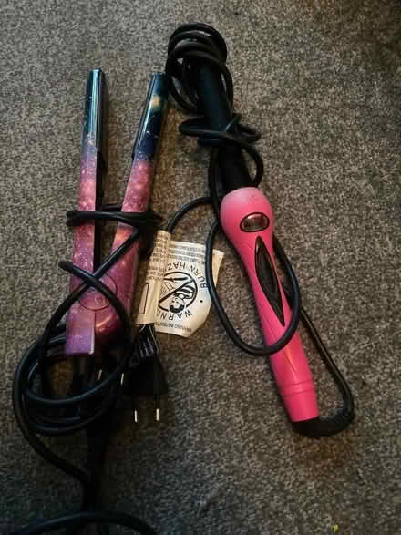 Photo of free Hair tongs with European plugs (Grange Court E10) #1