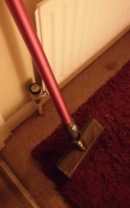 Photo of free Dyson vacuum needs new battery (Potters Bar EN6) #1