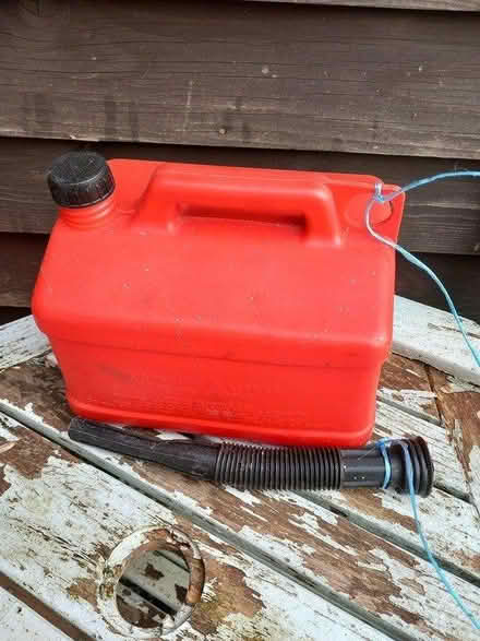 Photo of free 1 gallon fuel can (Builth Wells) #2