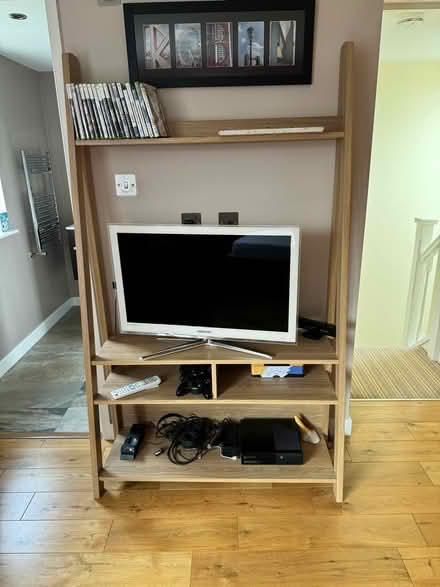 Photo of free Media unit (Twickenham, TW1) #2