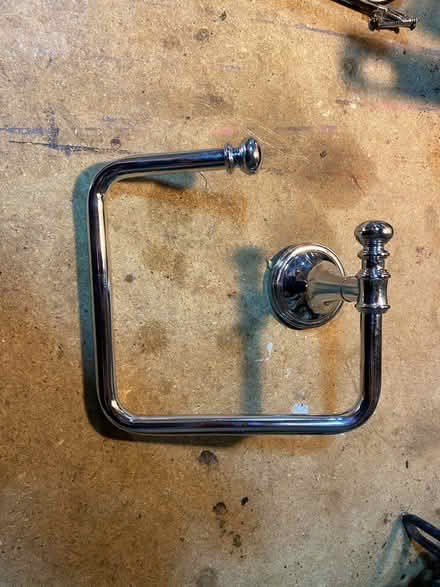 Photo of free Chrome toilet roll holder (Bicester Fringford OX27) #1