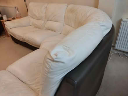 Photo of free White leather corner sofa from DFS (Sandilands CR0) #2