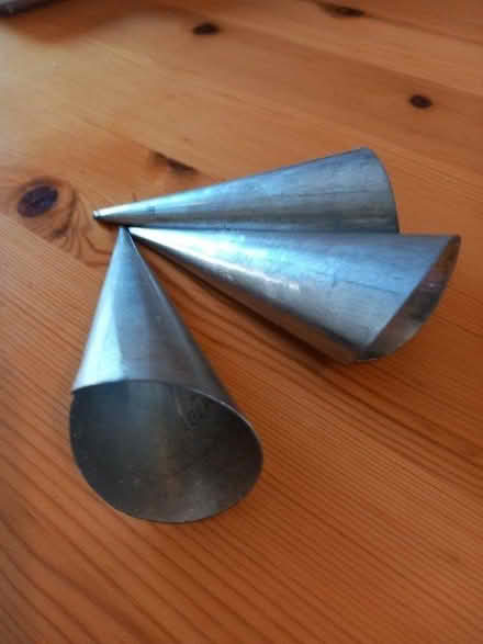 Photo of free Cream horn moulds (centre Banbury OX16) #1