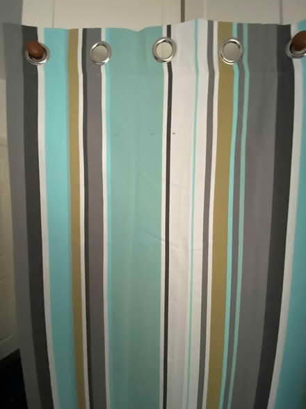 Photo of free Pair of curtains, 180cm drop, 166cm wide each curtain. (Wheatley HX2) #2