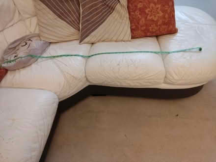 Photo of free White leather corner sofa from DFS (Sandilands CR0) #4