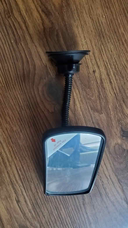 Photo of free Suction mirror for children in rear (Hounslow TW5) #1