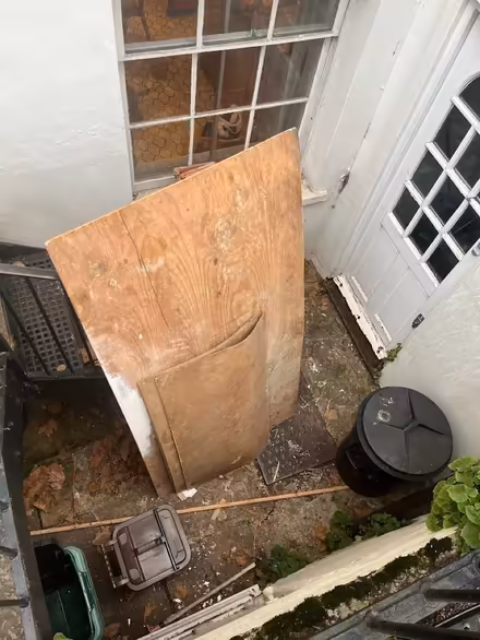 Photo of free boards of plywood in poor condition (islington N1) #1
