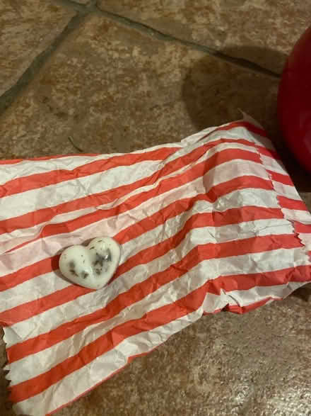 Photo of free Red Wax Melt & Bag of Melts (Kirkintilloch G66) #3