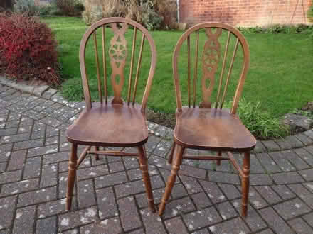Photo of free Dining Room chairs (Nanpantan LE11) #1