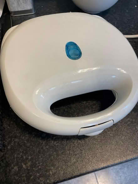 Photo of free Toastie maker (Allerton L18) #1