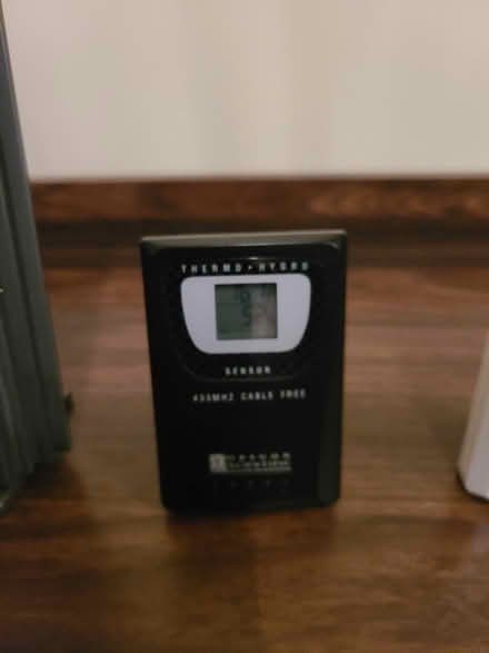 Photo of free Oregon Scientific Wireless Weather Station. (Oswestry SY10) #4