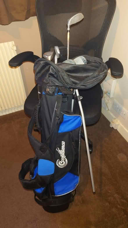 Photo of free Junior or Starter Golf Clubs and Bag (Shawlands G41) #2