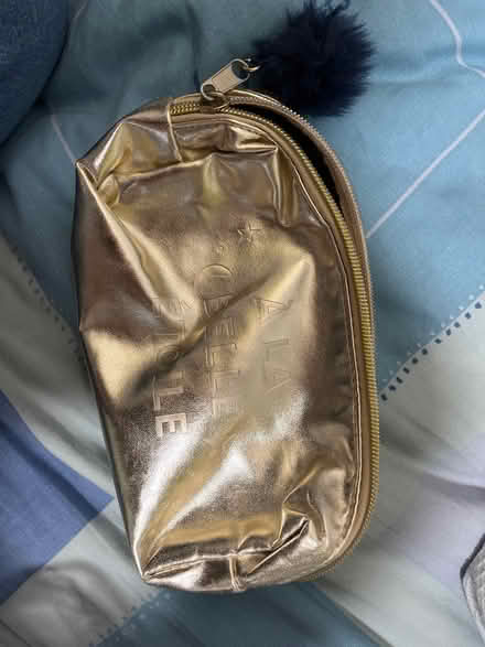 Photo of free 4 bags (CV1) #2