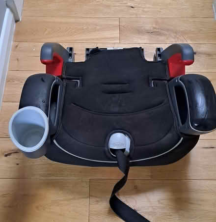 Photo of free Graco car seat 9-18kg (Southfields SW19) #1