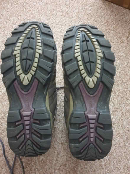 Photo of free Size 4uk Regatta walking boots (Saltney CH4) #2