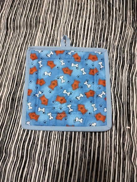 Photo of free Pot holder (Odenton, near Odenton Elem) #1