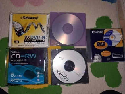 Photo of free 4x recordable CDs and 1x recordable DVD (Woodgate B32) #1