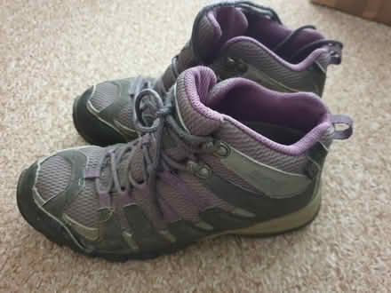 Photo of free Size 4uk Regatta walking boots (Saltney CH4) #1