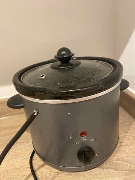 Photo of free Slow cooker (pot inside cracked + plug missing) (Castlefield M5) #2