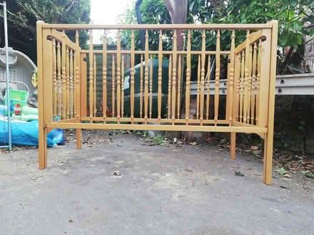 Photo of free Beautiful Cot (ME9) #1