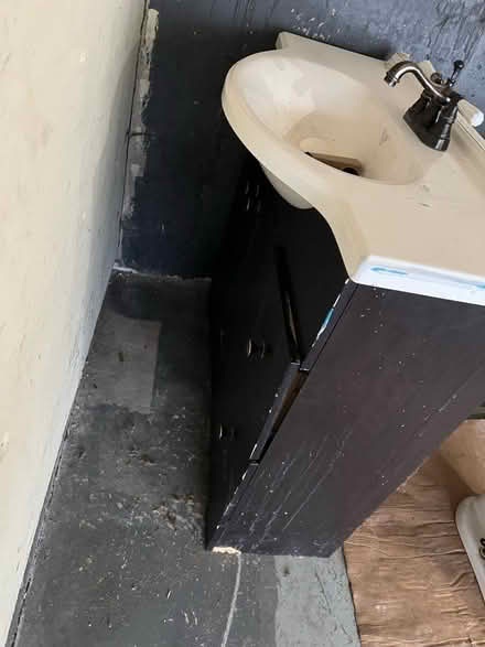Photo of free Sink , toilet, doors, etc (60540) #3