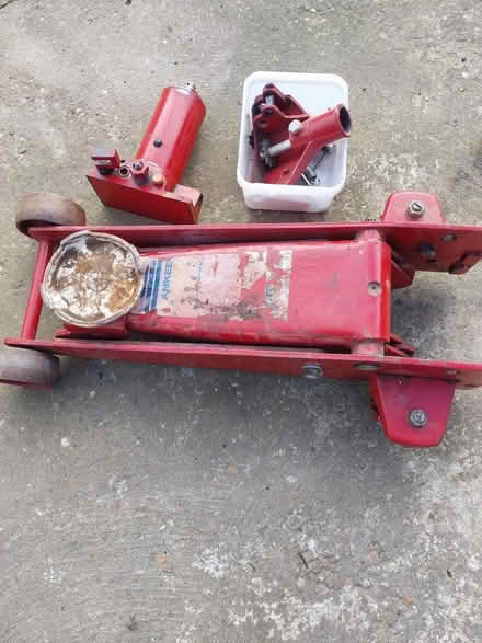 Photo of free Heavy Duty Trolley Jack (NG17) #1