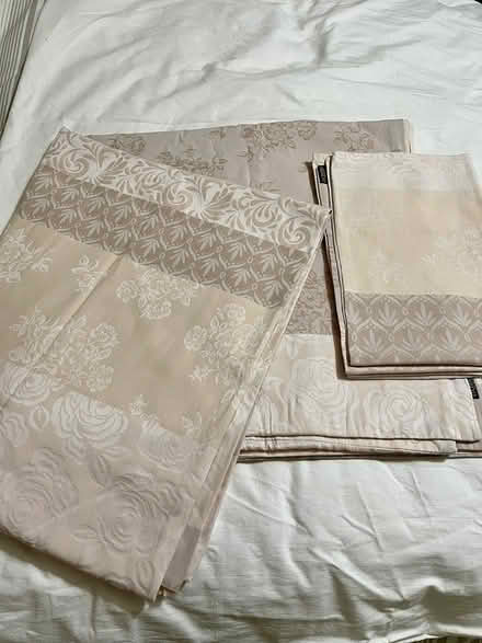 Photo of free Christy king size duvet sets (Oxford OX2) #2