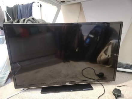Photo of free 32 inch TV (Bradville) #1