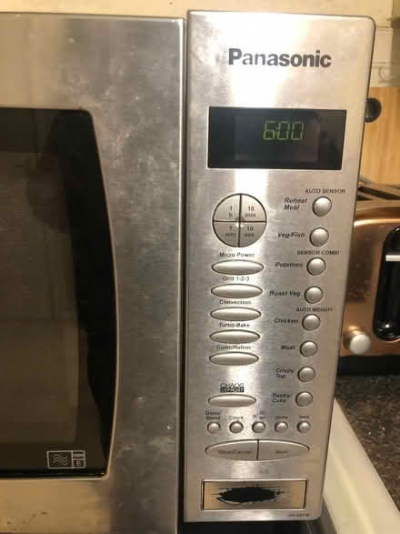 Photo of free Combination Grill/Microwave/Oven(Fan Assisted) (Newfield Green S14) #3