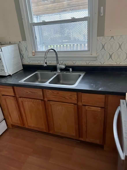 Photo of free countertops and doors (Bolingbrook) #2