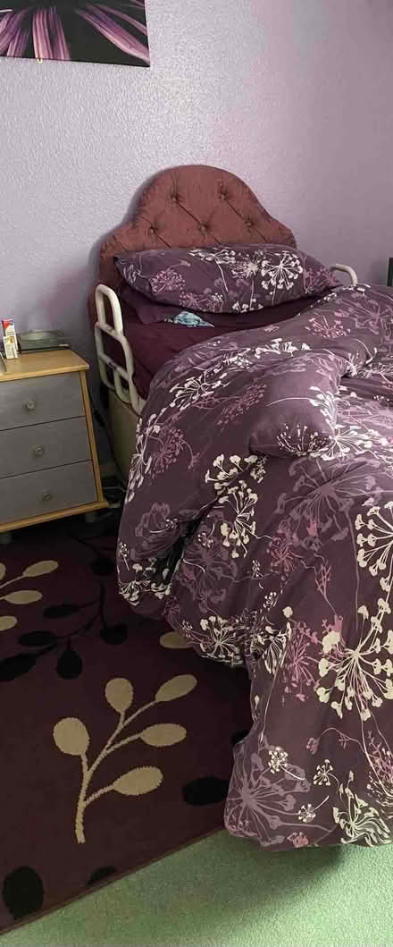 Photo of free Single divan and mattress (Wokingham RG40) #2