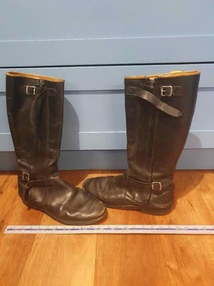 Photo of free Boots size 11 (Letchworth (Letchworth (SG6)) #1
