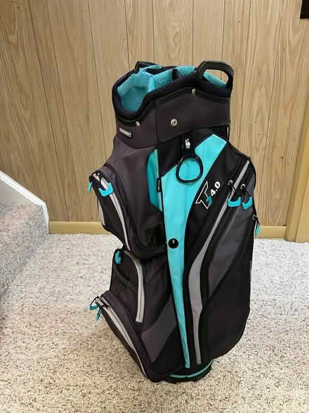 Photo of free Golf bag (Akron) #2
