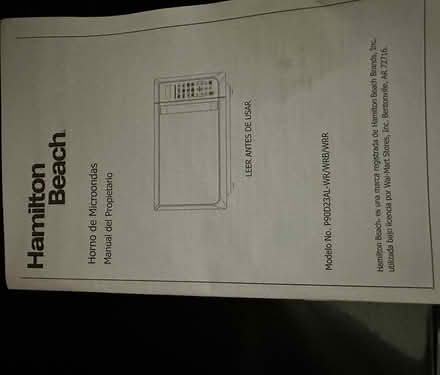 Photo of free Hamilton Beach 900 watt microwave (Apts off Green Oaks & S Cooper) #3