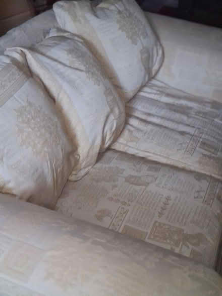 Photo of free Sofa (CH45) #3