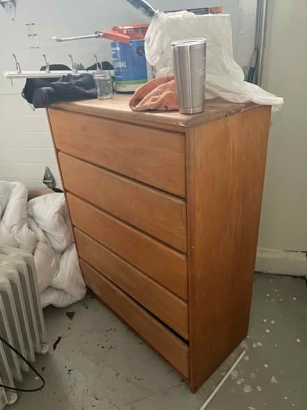 Photo of free dresser (Manor. San Leandro) #1