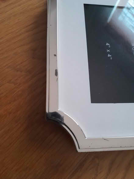 Photo of free 4×4 picture frame (near Belmont and Greenview) #2