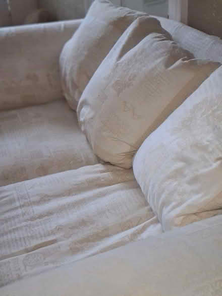 Photo of free Sofa (CH45) #4