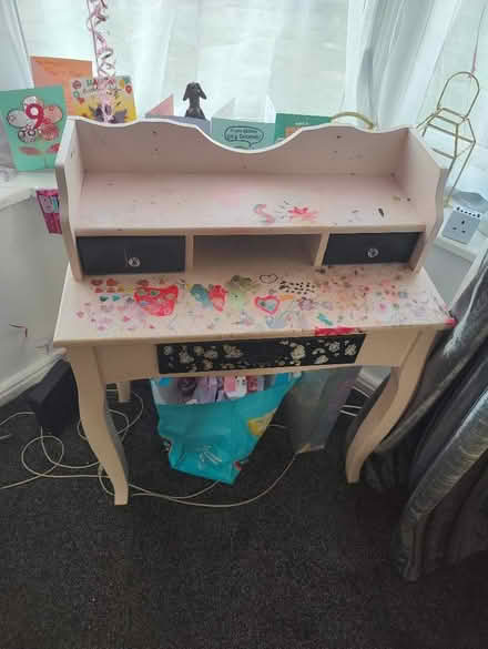 Photo of free Dressing table (Roby L36) #1