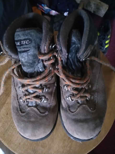 Photo of free Children's hiking boots (Chaddesden DE21) #1